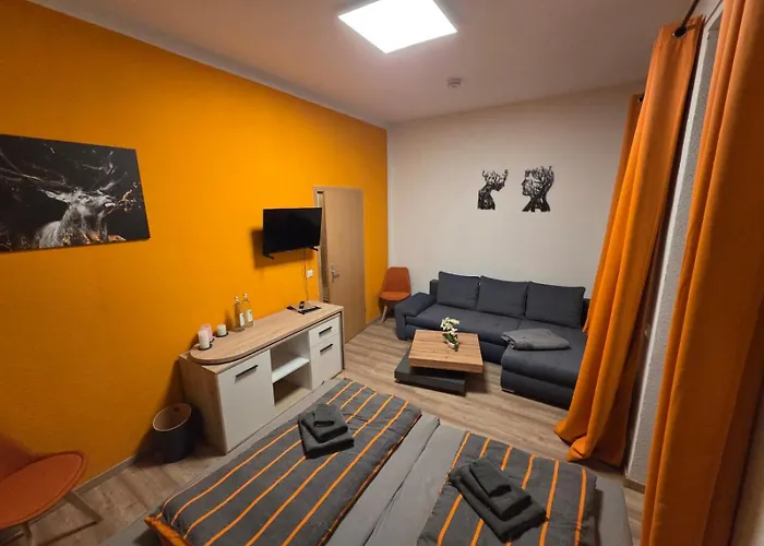 Helle Schlosschemnitz - New *